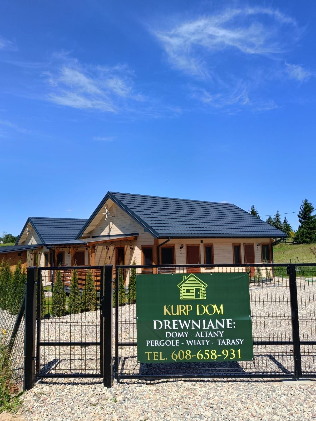 Dom domek drewniany budowa 35m 35 m^2 pergola altana wiata garaż