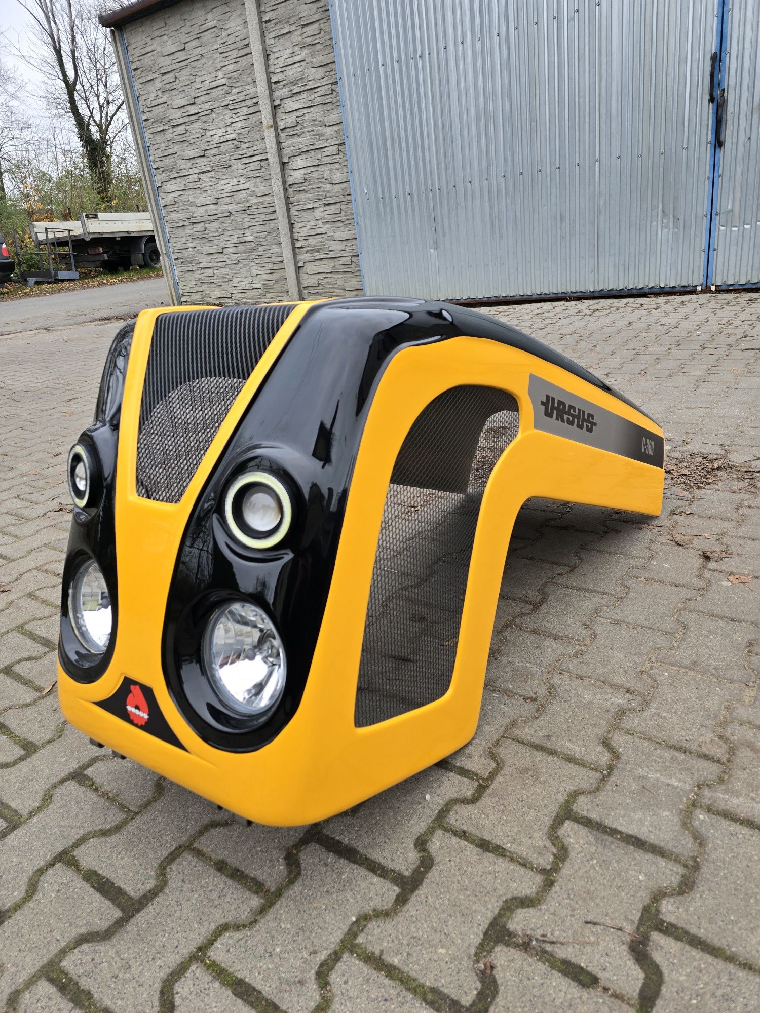 Kabina c360 c330 C4011 Kabina C 330 Kabina C 360 Maska C360 c330 Ursus