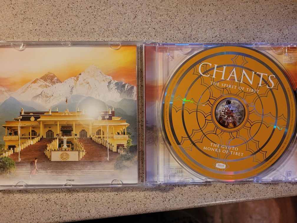 CD Chants The spirit of Tibet The Gyuto Monks 2013 Decca