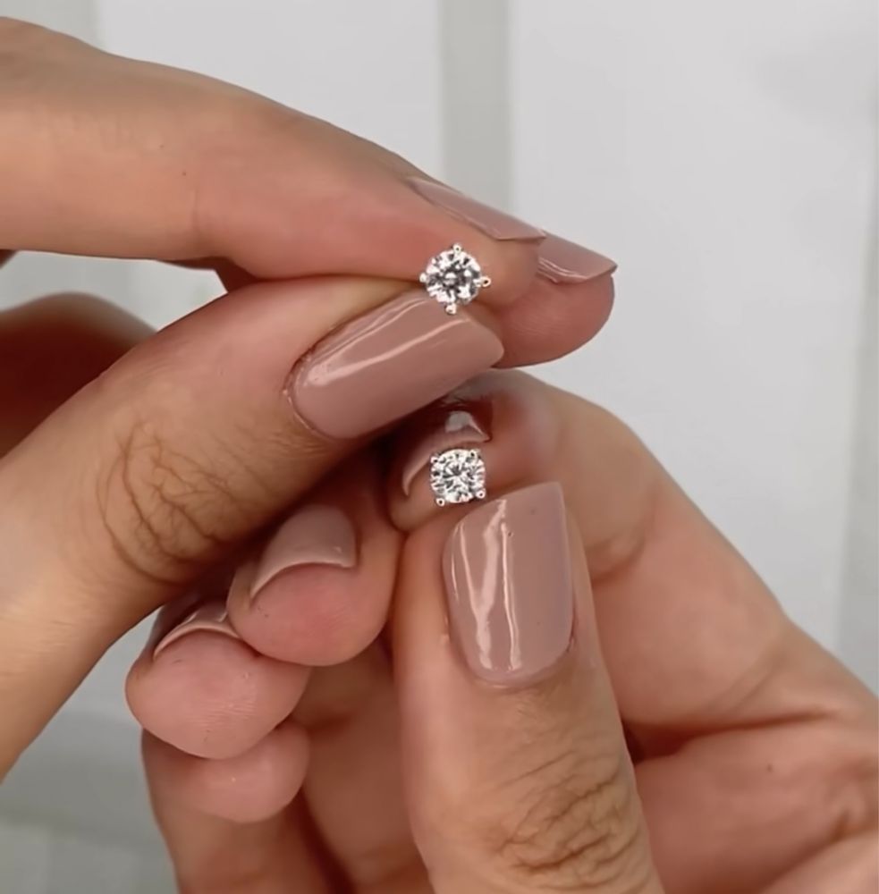 Kolczyki zlote 0,22 ct z brylantami w starym szlifie SI/P