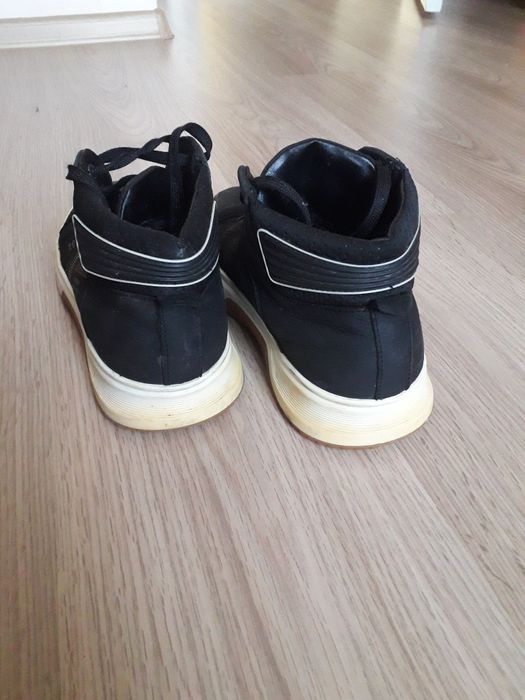 Зимові чоловічі черевики