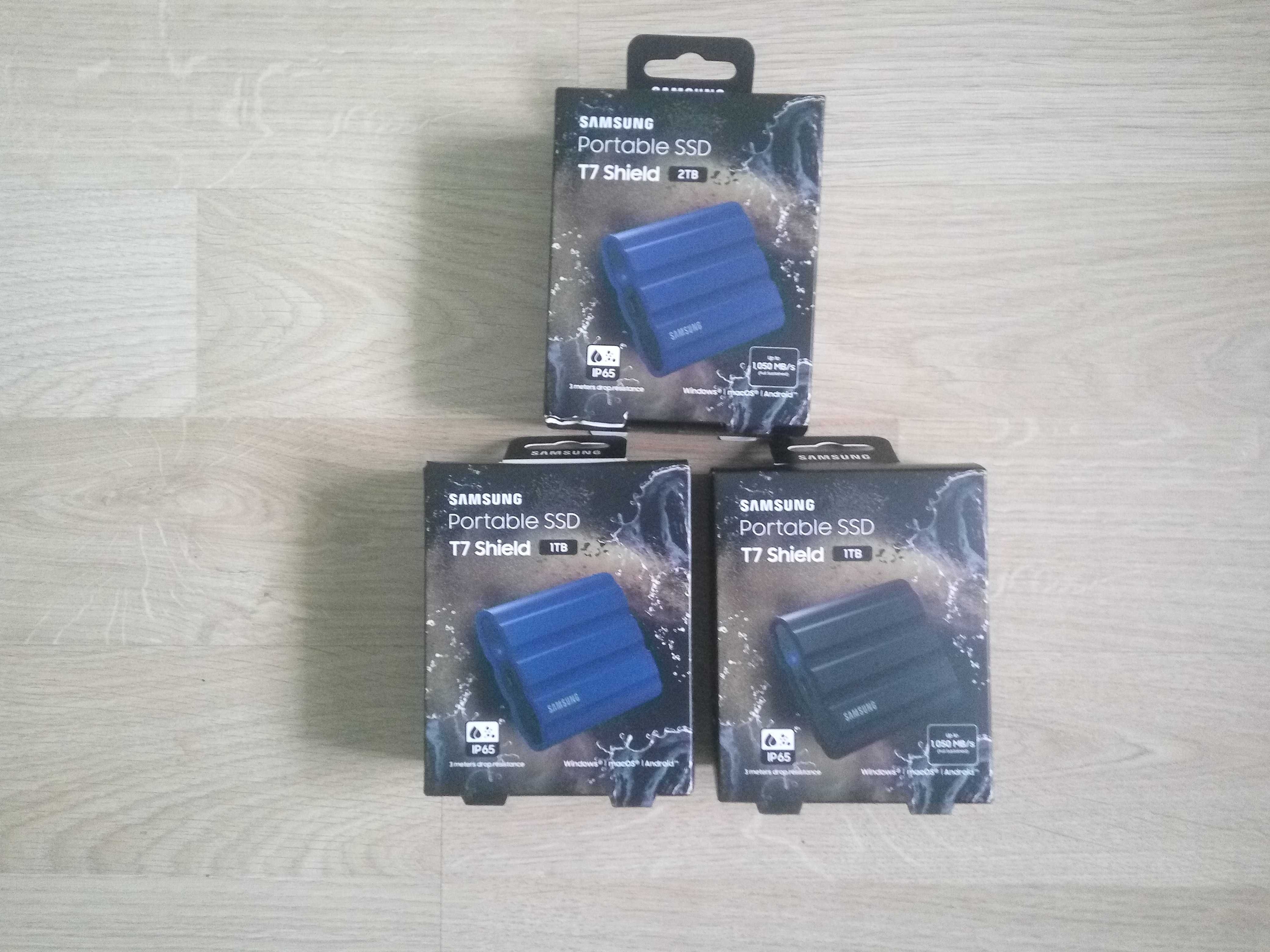Зовнішній диск SSD SAMSUNG T7 Shield 2 TB