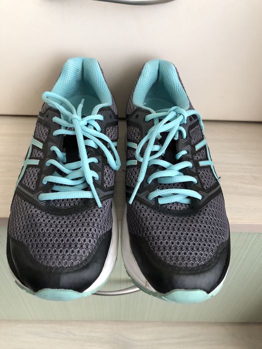 Кооссовки Asics