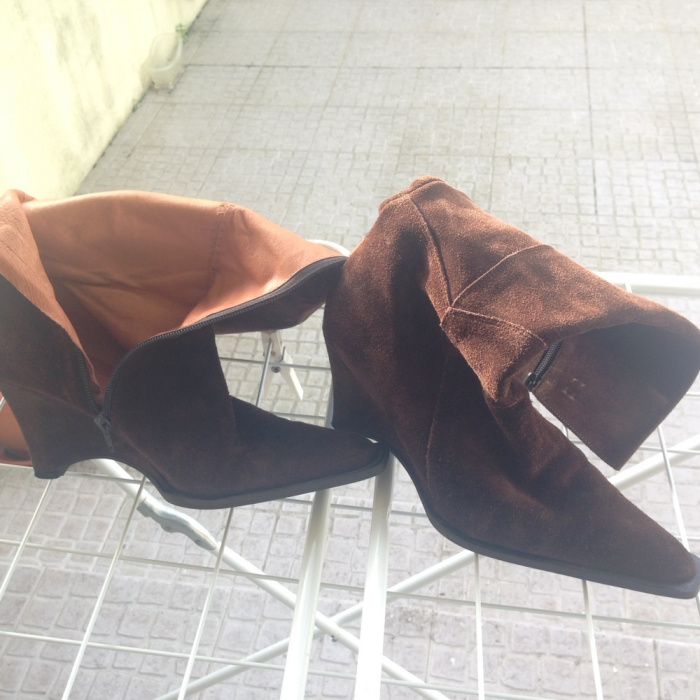 Botas em nobuk castanhas