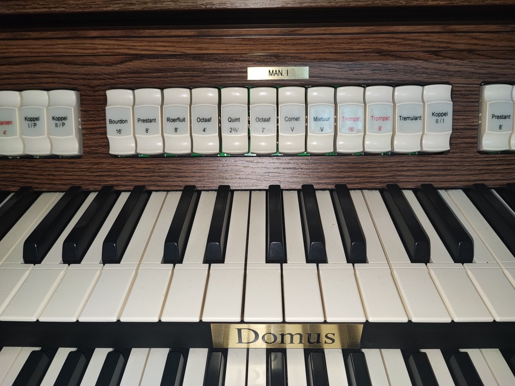 Cyfrowe organy kościelne Viscount Vivace 20