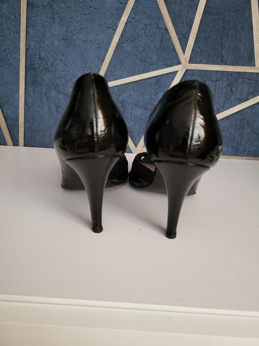 Ryłko buty na obcasie z odkrytymi palcami