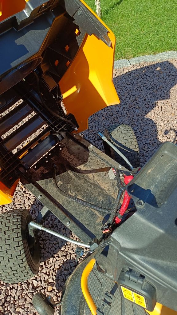 Kosiarka Traktorek Elektryczny Cub Cadet XT2ES107  elektryk