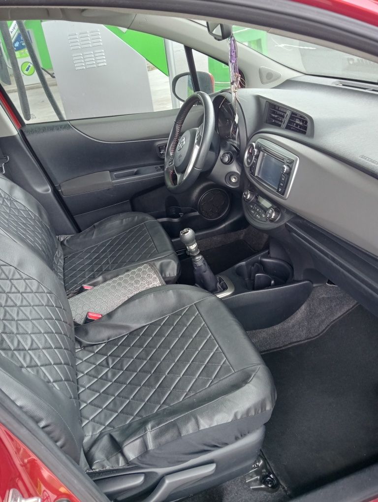 Toyota Yaris 2011