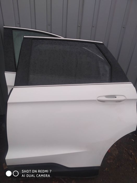 Двері задні праві Ford Edge