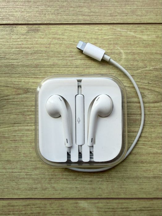 Auriculares originais Apple - Novo - Lightning