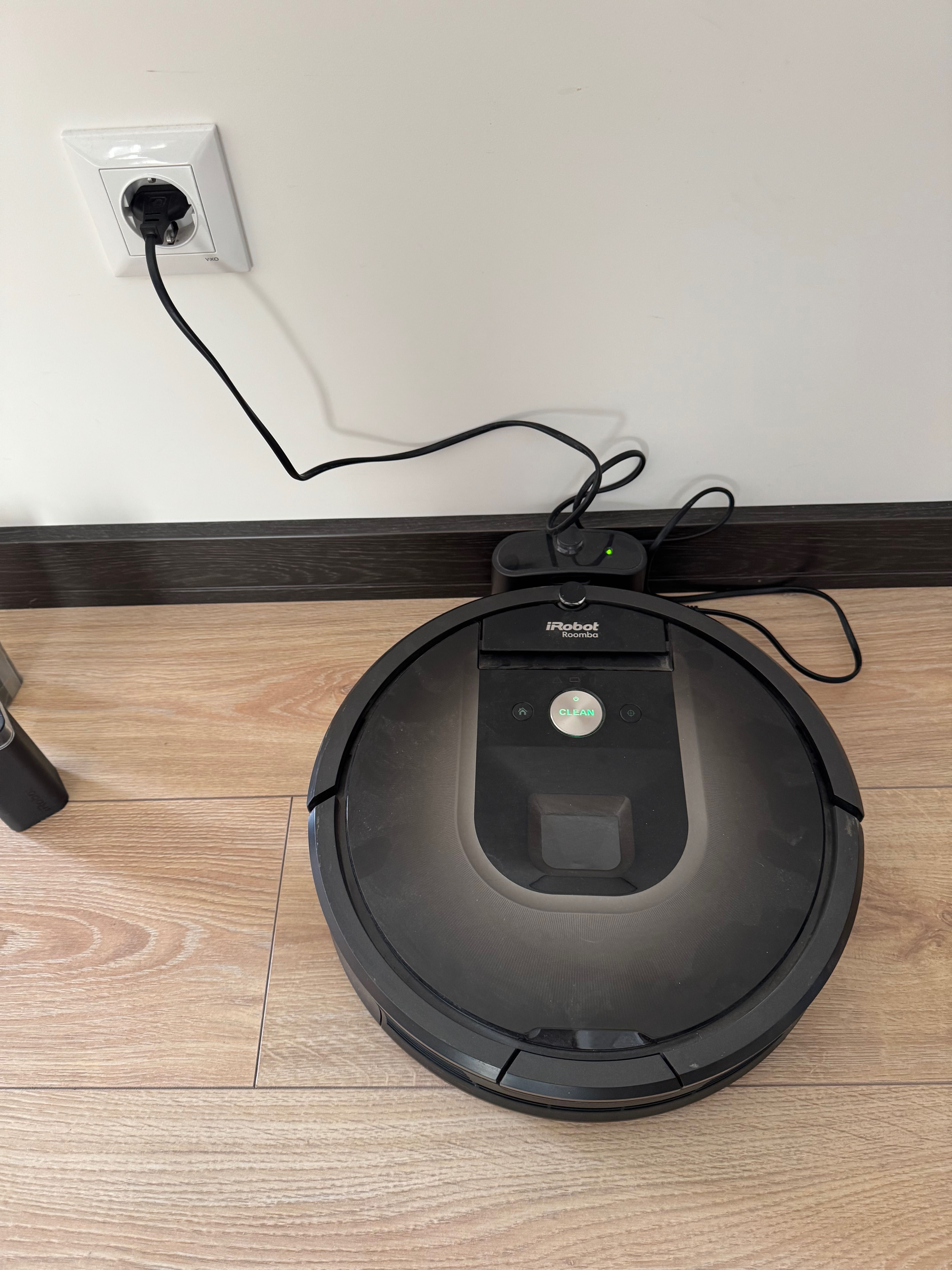Робот-пилосос iRobot Roomba 980 + нові фільтри і щітки
