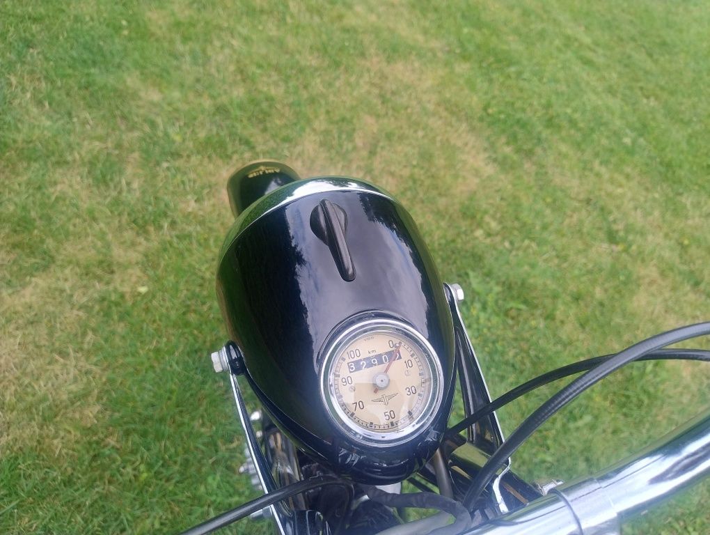 Motocykl Adler M100