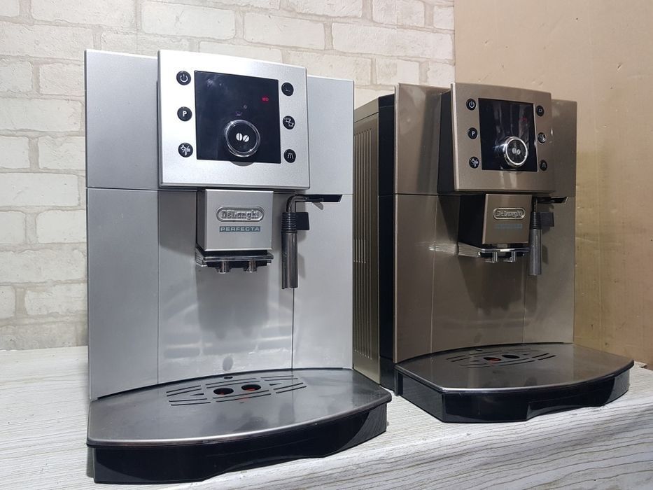Кавомашина/кофемашина DeLonghi Perfecta ESAM 5400 б/у з Німеччини