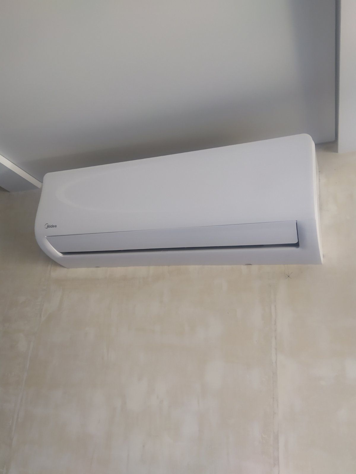 Кондиціонер midea 18 інвертор бу