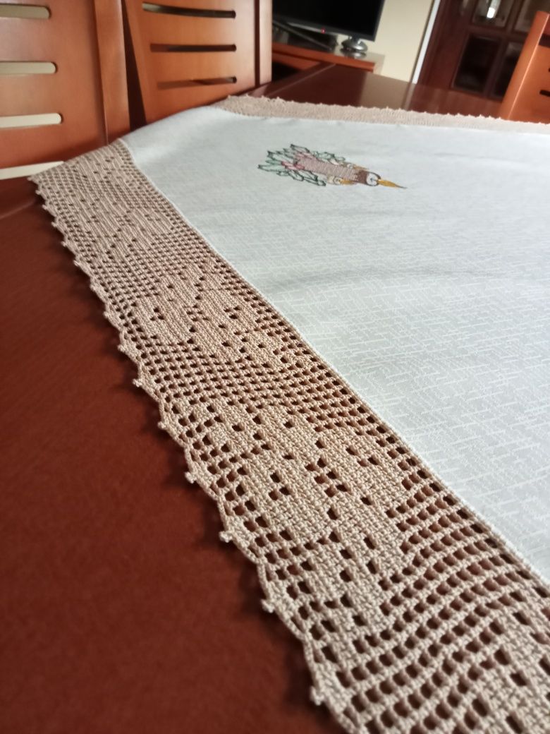 Toalha de mesa feita à mão