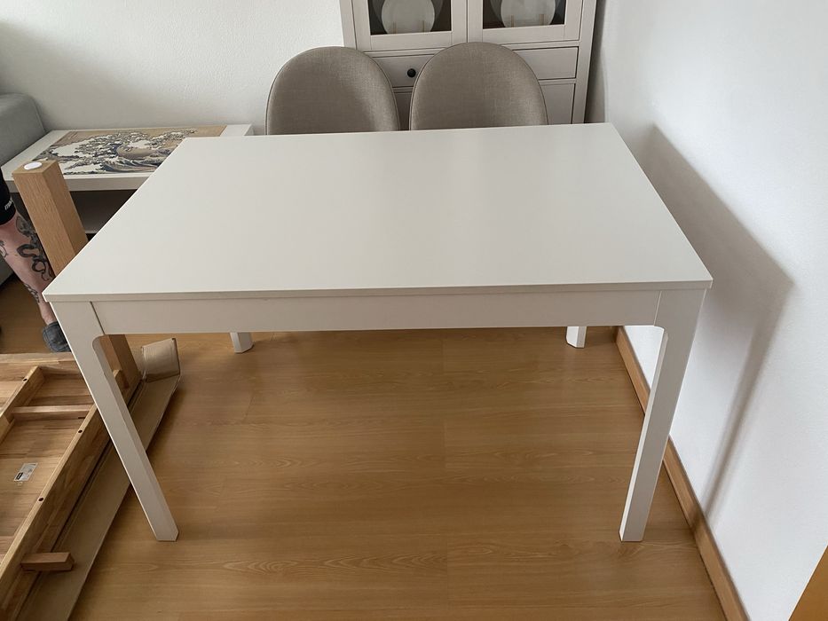 Mesa Extensivel branca VIHALS IKEA