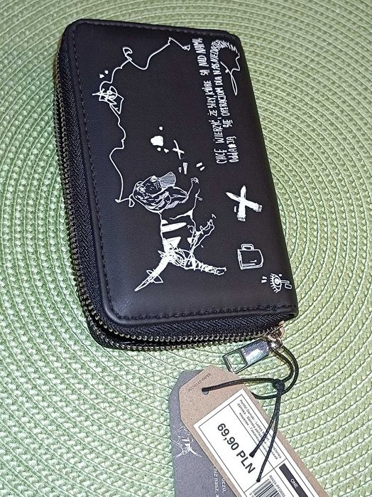 Portfel damski, Medicine z okazji roku Miłosza, kolor czarny