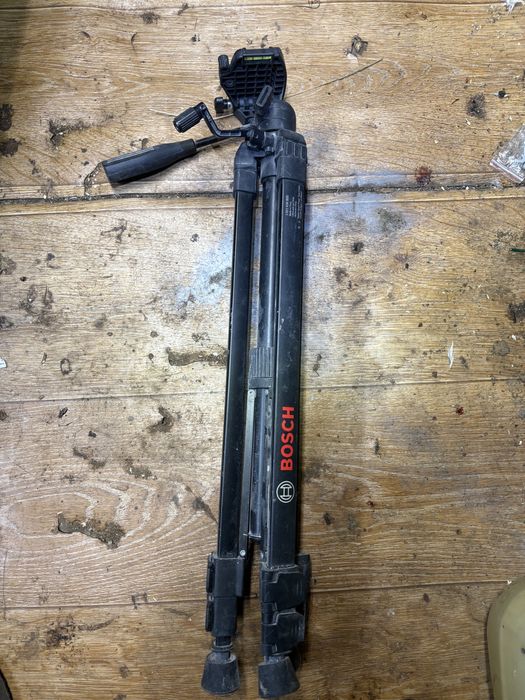 Statyw bosch pod laser