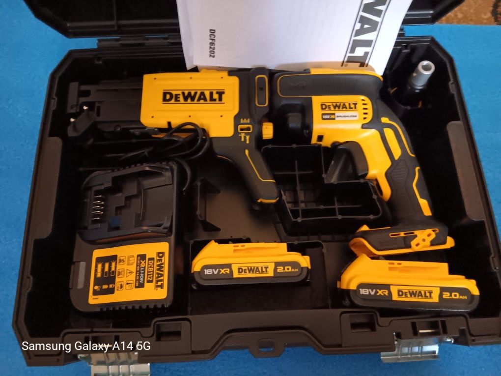 DEWALT DCF620D2K wkrętarka do płyt gk