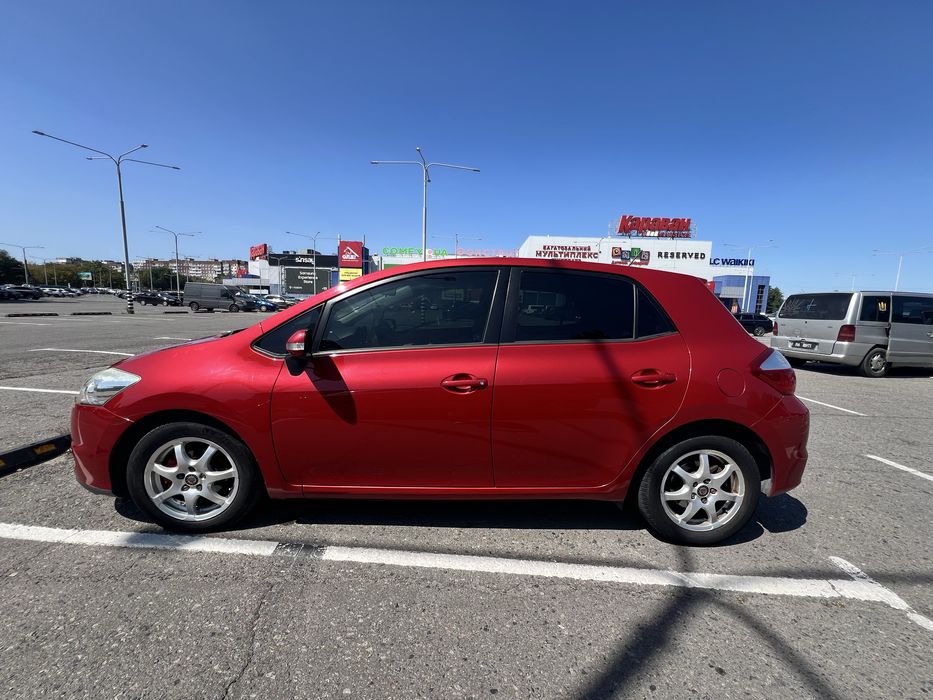 Продам Toyota Auris!