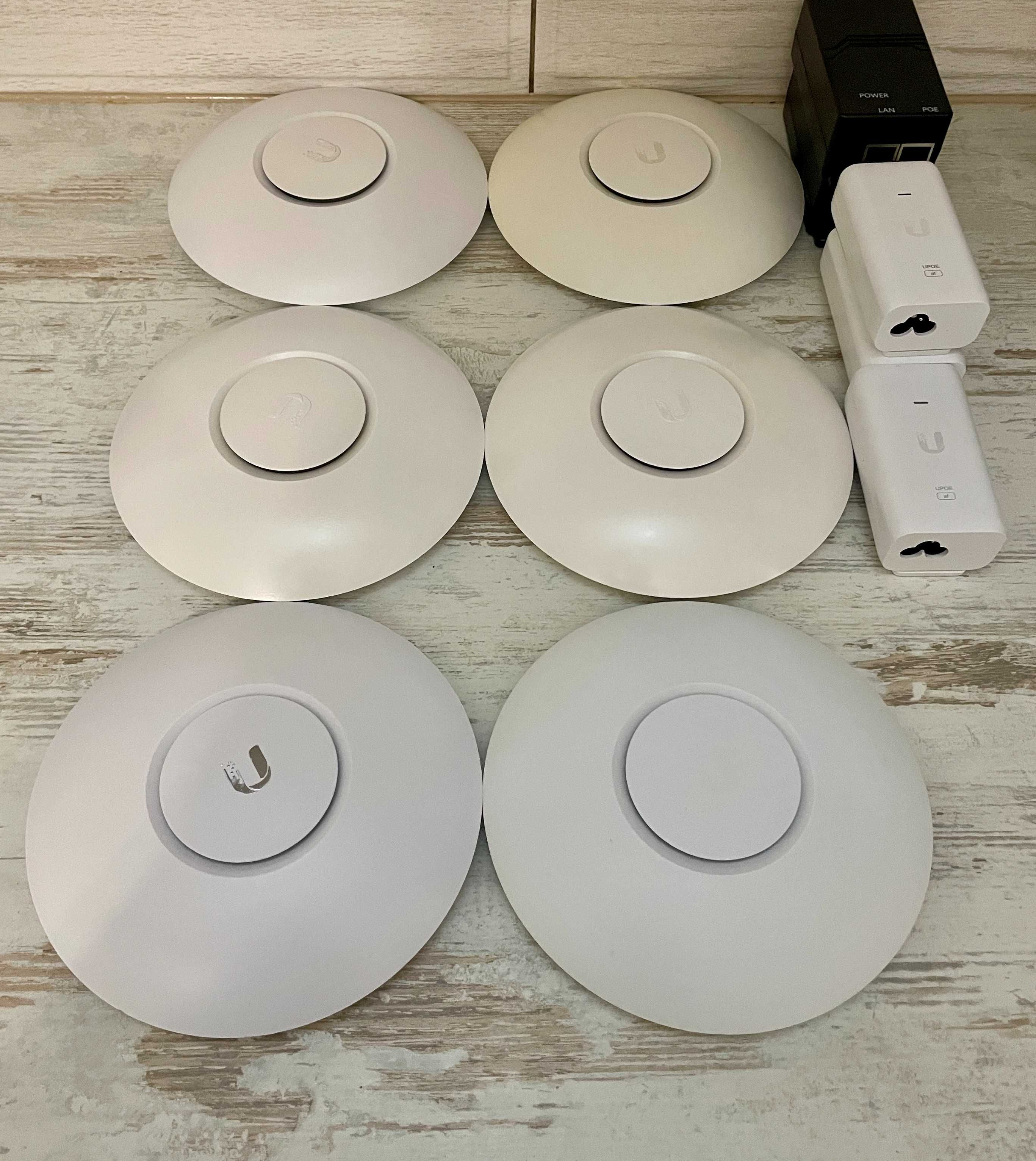 Точка доступу Ubiquiti UniFi AP AC Lite 2.4 і 5 ГГц  Gigabit