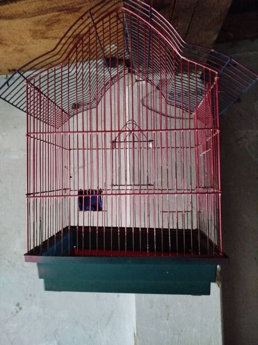 Продам клетку для попугаев...