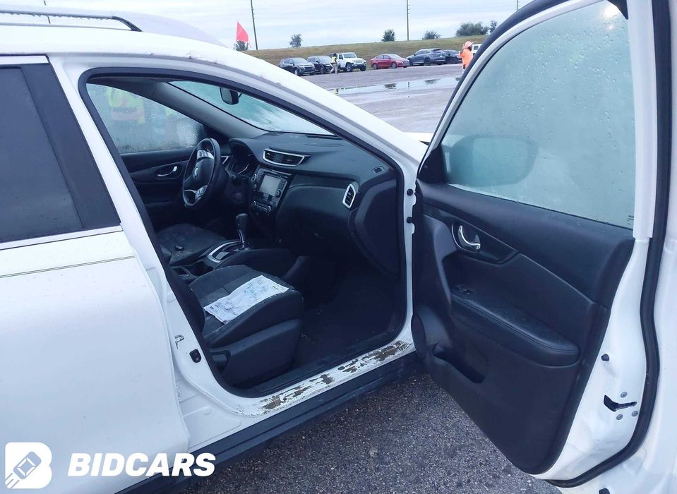 Розбірка авто автозапчастини шрот Nissan Rogue