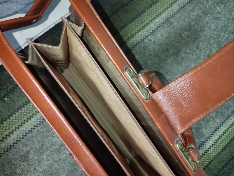 Дипломат портфель сумка