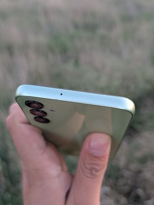 Samsung a24 (6/128 dual sim идеал бюджетный мощный телефон)