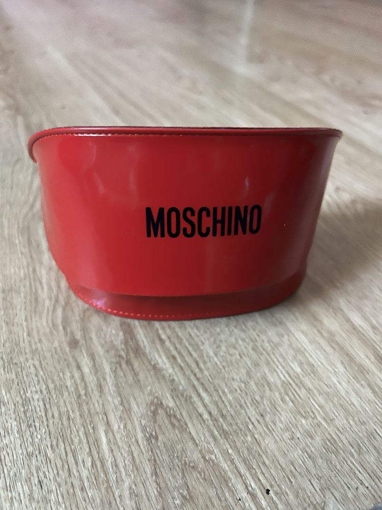Чохол для сонцезахисних окулярів Moschino Футляр для окулярів Moschino