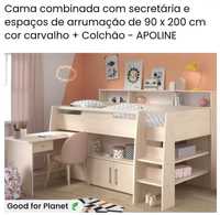 Cama alta com arrumação, estrado e colchão incluídos.