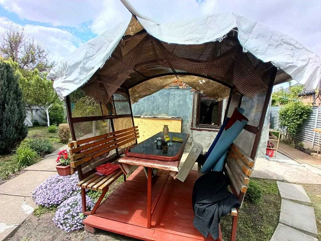 Продам жилий будинок в центрі Макарова.
