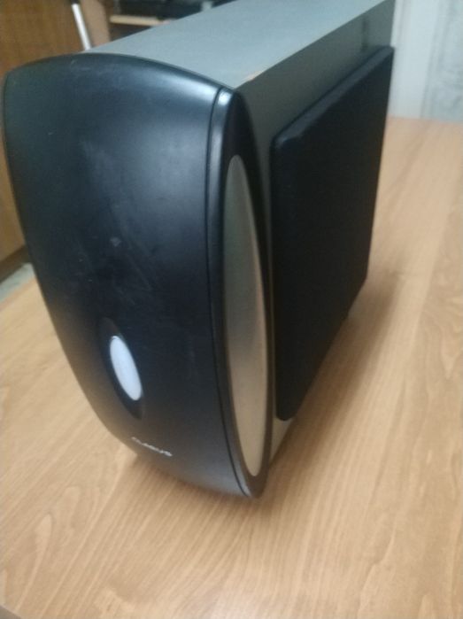 Subwoofer clarus