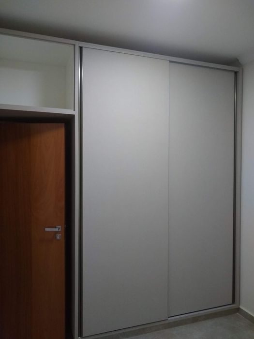 Carpinteiro de limpos marceneiro