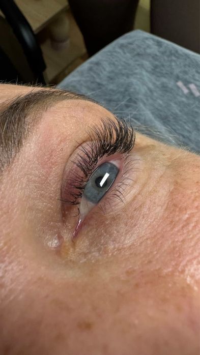 Ищу модель брови и наращивание ресниц