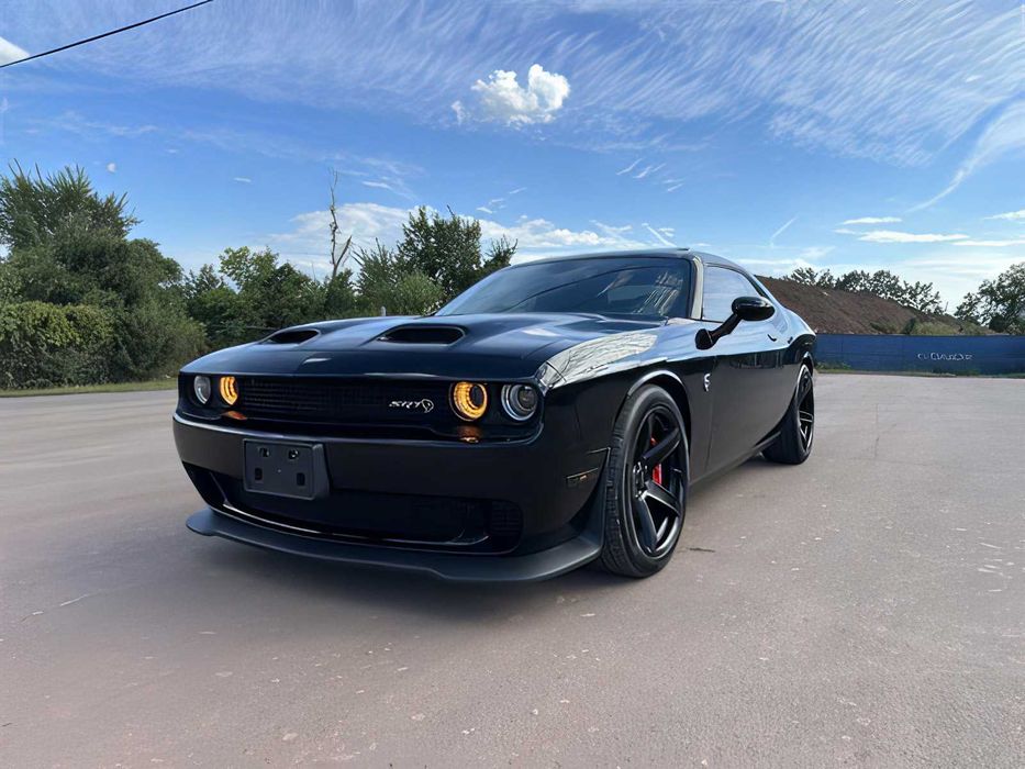 Dodge Challenger SRT Hellcat      2021
