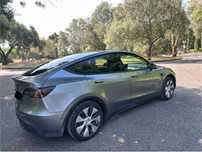 Vendo Tesla Model Y