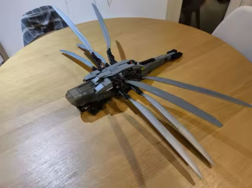 Конструктор сумісний з LEGO  Королівський орнітоптер Атрідів (10327)