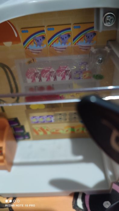 2w1 sklep Amy z  Binga z dużymi figurkami.