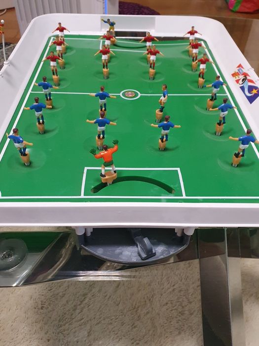 Jogo de futebol, estilo Subutteo, em ótimo estado de conservação