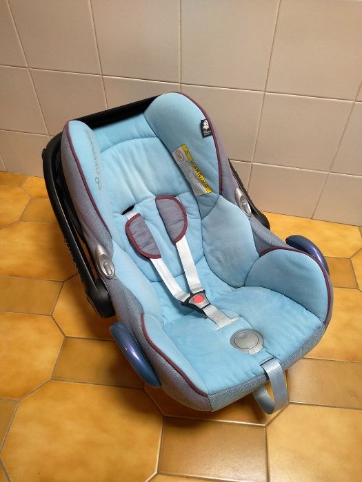 Ovo / Cadeira auto Maxicosi (do grupo Bebeconfort) com extras