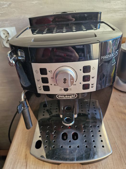 Ekspres do kawy De Longhi Magnifica S