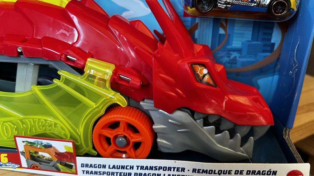 Автовоз Хот Вилс Дракон с машинкой Hot Wheels Dragon