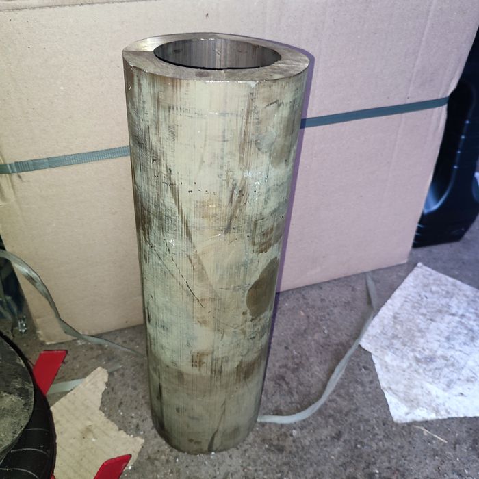 Бронза втулка заготовка 130*90*400