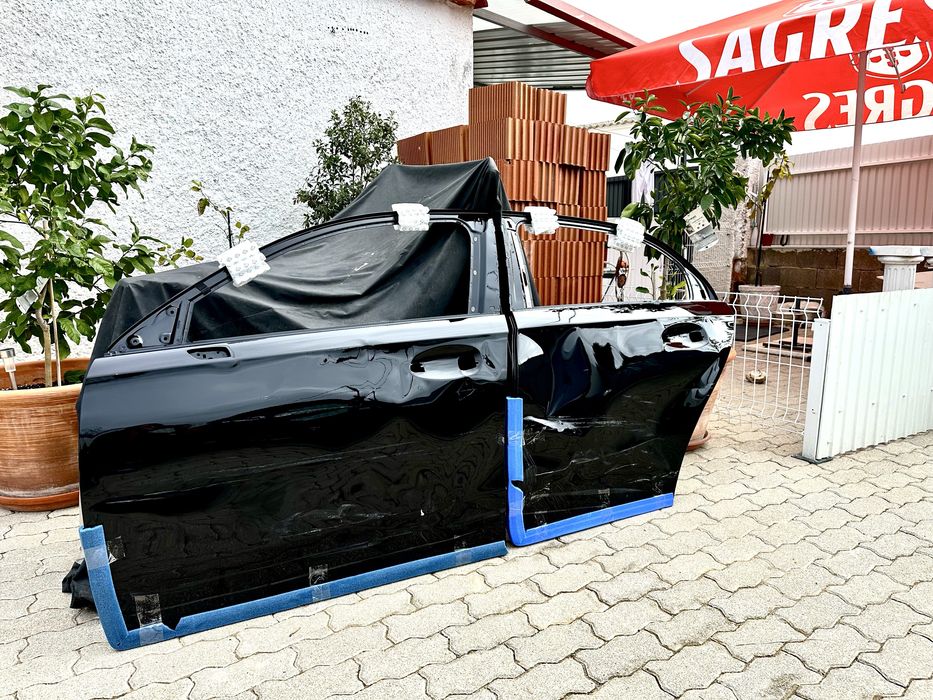 Portas Mercedes-Benz W177 (Traseira e Dianteira Lado Esquerdo)