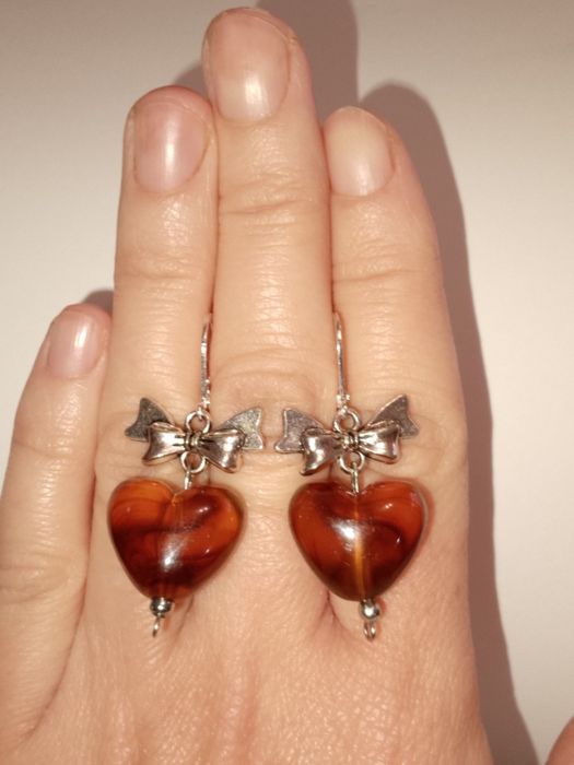 Элегантные серебряные  серьги . Натуральные камни, янтарь