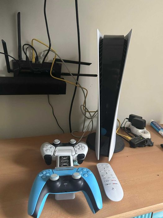 konsola PS5 mało używana