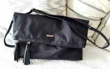 Mala shopper de senhora preta, da Misako