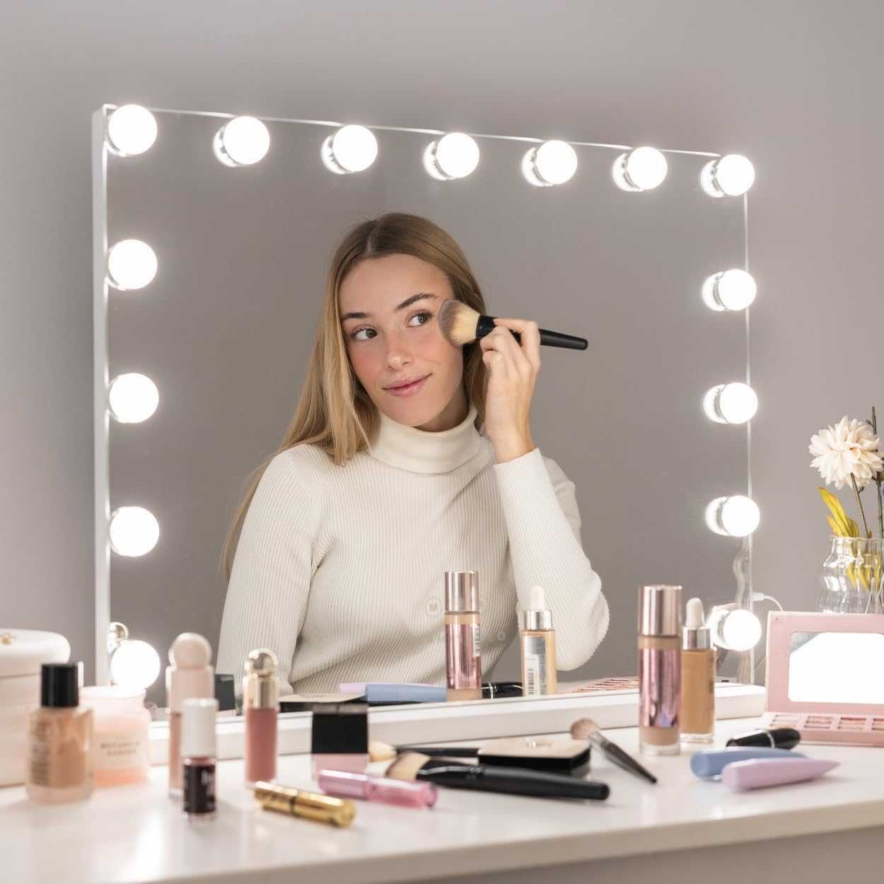 Lustro z oświetleniem LED 15 żarówek 3 tryby + lusterko kosm