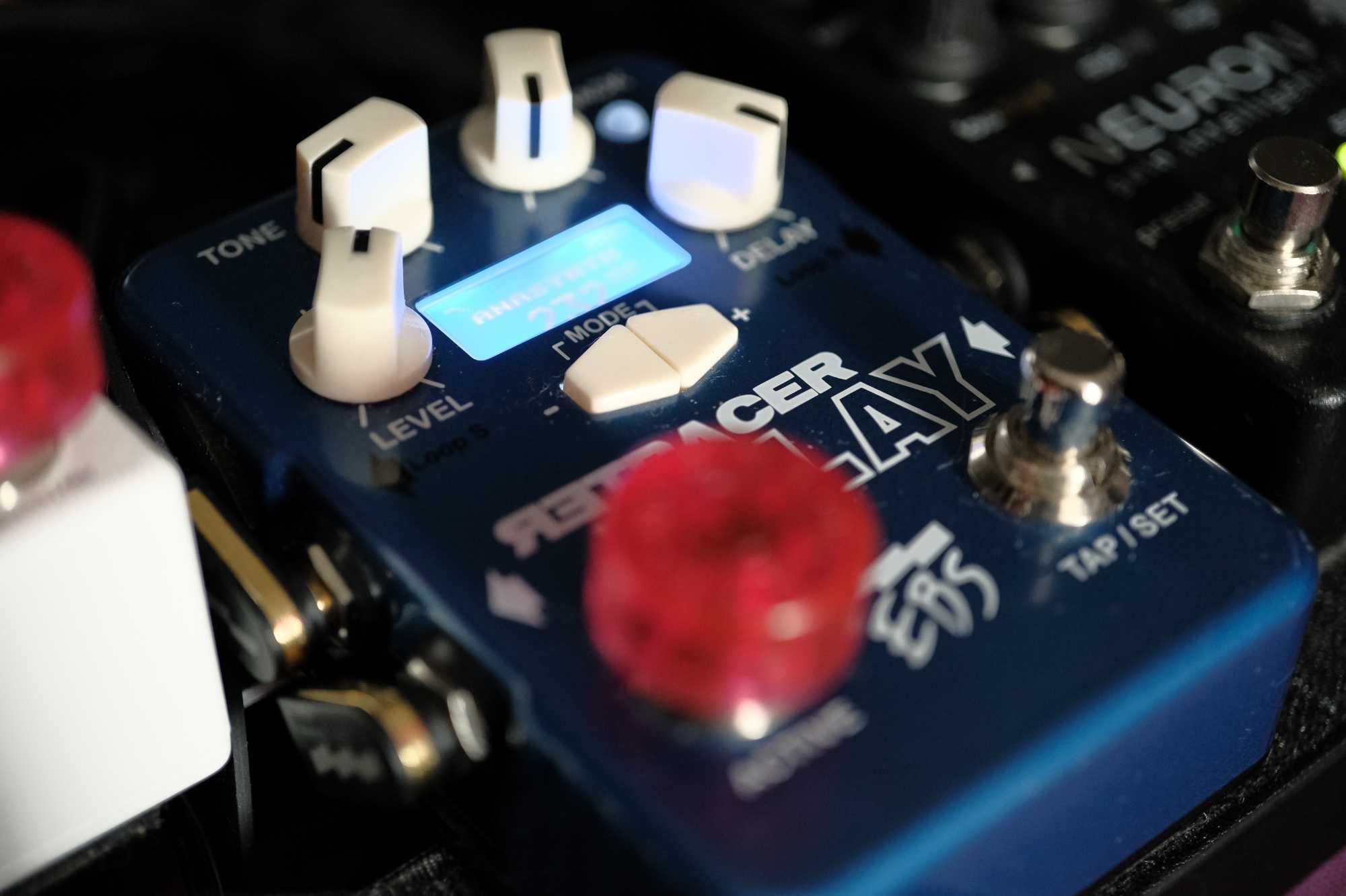 EBS Retracer Delay Stereo MIDI jak Strymon Chase Bliss Meris Empress